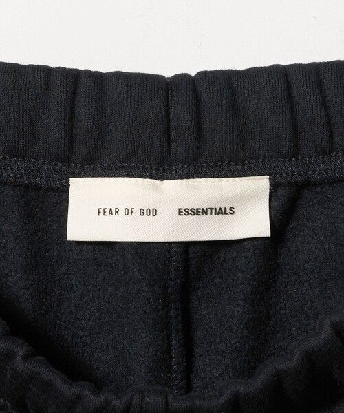 FOG ESSENTIALS（エフオージーエッセンシャルズ）の「＜FEAR OF GOD ESSENTIALS＞サッカー フリース ショーツ（スウェットパンツ・メンズ・ブラック・S/XS/L/M）」の11枚目の写真