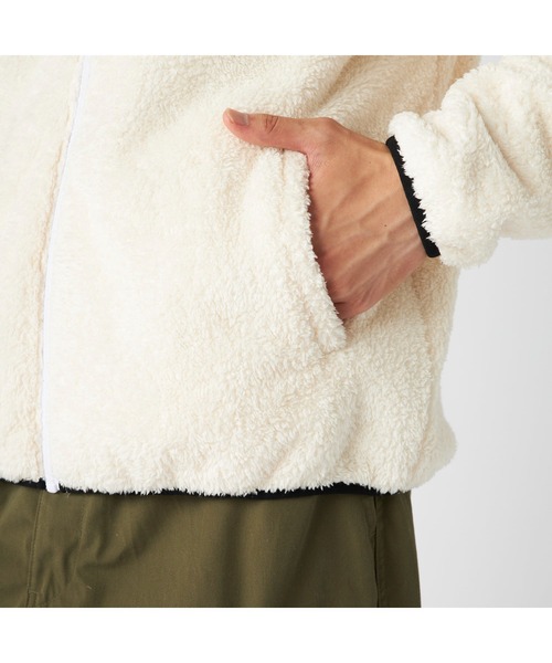 Kappa（カッパ）の「Kappa カッパ 軽量 防風 胸元ファスナーポケット付き シャギー トラックジャケット（ジャージ・メンズ・ブラック/ホワイト/ベージュ・M/L/LL）」の13枚目の写真