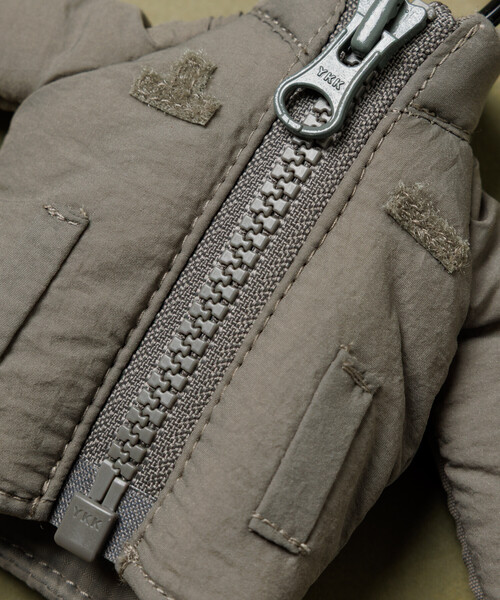 FREAK'S STORE(フリークスストア)の「HIGH LOFT JACKET PRIMALOFT KEY CHARM/ハイロフト ジャケット プリマロフト キーチャーム(キーホルダー・メンズ・ブラック/オリーブ/チャコールグレー・ONE SIZE)」の9枚目の写真