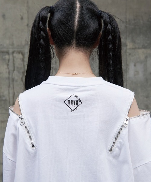 TRAVAS TOKYO(トラバス トウキョウ)の「『TRAVAS TOKYO/トラバス トーキョー』てぃらコラボイラストプリントL/S Tee 天使ver./悪魔ver.(Tシャツ/カットソー・レディース・ブラック/ホワイト・FREE)」の20枚目の写真