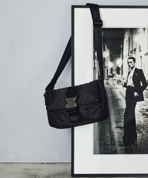 LAKOLE | ボンディングバックルショルダーバッグ / 607727(ショルダーバッグ)