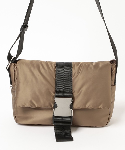 LAKOLE（ラコレ）の「ボンディングバックルショルダーバッグ / 607727（ショルダーバッグ・レディース・ブラック/ブラウン・FREE）」の14枚目の写真