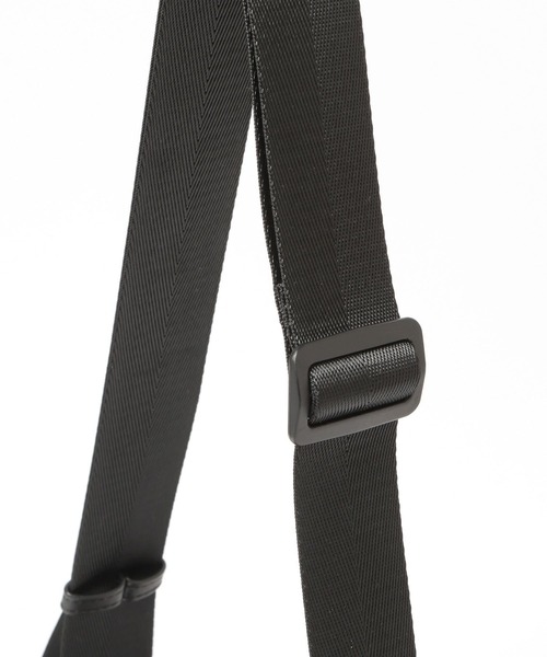 LAKOLE（ラコレ）の「ボンディングバックルショルダーバッグ / 607727（ショルダーバッグ・レディース・ブラック/ブラウン・FREE）」の16枚目の写真