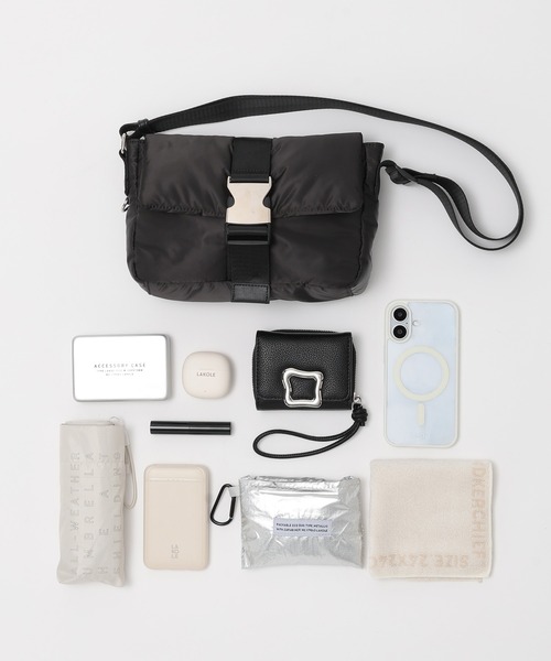 LAKOLE（ラコレ）の「ボンディングバックルショルダーバッグ / 607727（ショルダーバッグ・レディース・ブラック/ブラウン・FREE）」の20枚目の写真