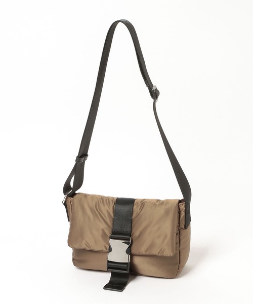 LAKOLE（ラコレ）の「ボンディングバックルショルダーバッグ / 607727（ショルダーバッグ・レディース・ブラック/ブラウン・FREE）」の21枚目の写真