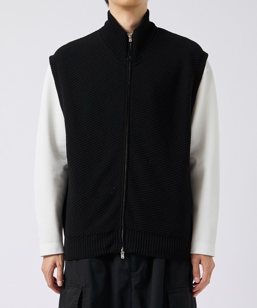 CITY TOKYO（シティトウキョウ）の「【CITY TOKYO/シティートーキョー】バイアスドライバーズベスト（ベスト・メンズ・ブラック/ライトグレー・1/2）」の5枚目の写真