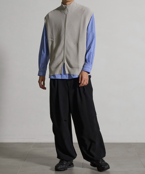 CITY TOKYO（シティトウキョウ）の「【CITY TOKYO/シティートーキョー】バイアスドライバーズベスト（ベスト・メンズ・ブラック/ライトグレー・1/2）」の14枚目の写真