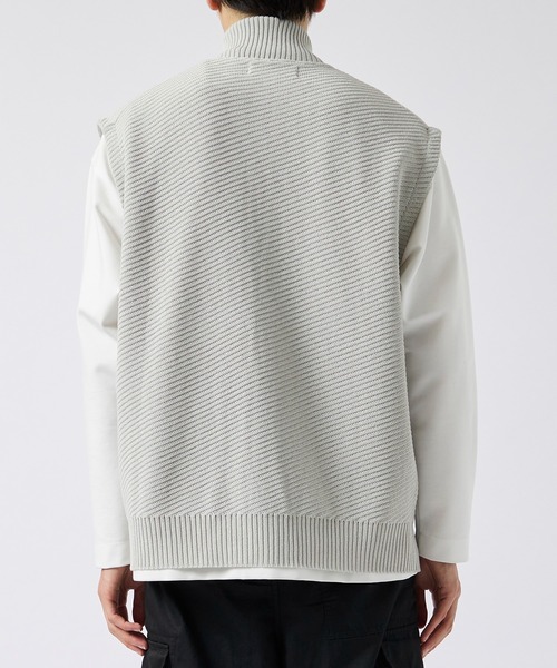 CITY TOKYO（シティトウキョウ）の「【CITY TOKYO/シティートーキョー】バイアスドライバーズベスト（ベスト・メンズ・ブラック/ライトグレー・1/2）」の17枚目の写真