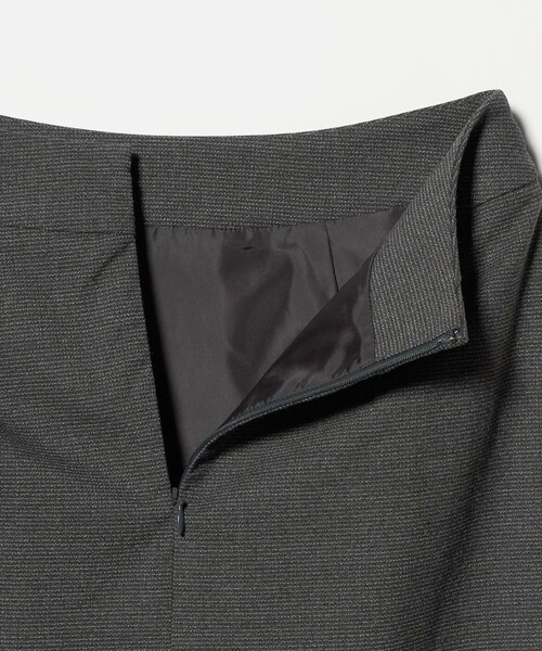 A DAY IN THE LIFE UNITED ARROWS(アデイインザライフユナイテッドアローズ)の「ドビー タイトスカート ‐ウォッシャブル・セットアップ対応‐<A DAY IN THE LIFE>(スカート・レディース・ネイビー/ダークグレー・38/40/36)」の19枚目の写真