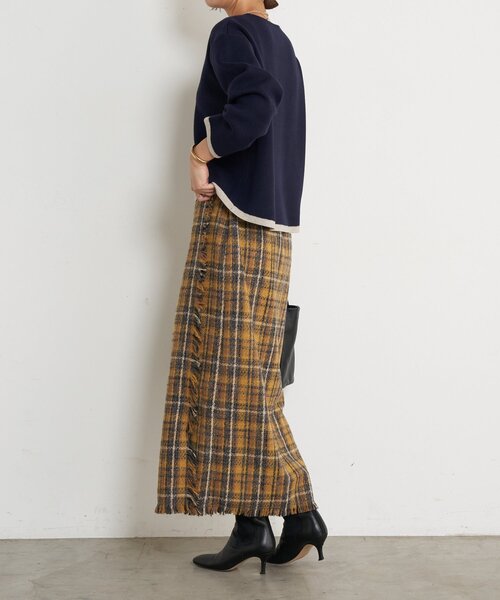 Jena espace merveilleux（ジェナ　エスパスメルヴェイユ）の「ラメラインVニット（ニット/セーター・レディース・ブルー/ベージュ/ネイビー・FREE）」の15枚目の写真