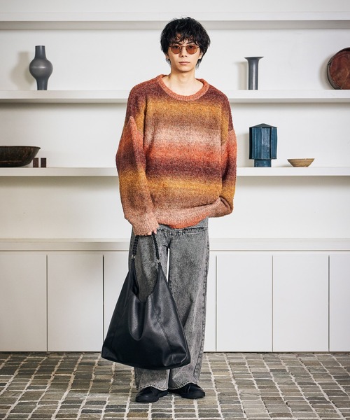 LAKOLE(ラコレ)の「スペースダイニットプルオーバー / 608735(ニット/セーター・メンズ・ブラック/ブルー/オレンジ・MEDIUM/LARGE)」の22枚目の写真