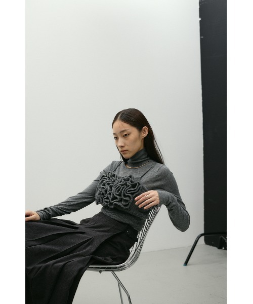 STYLEMIXER(スタイルミキサー)の「フリルニットビスチェ(ベスト・レディース・ブラック/グレー・SMALL/MEDIUM)」の15枚目の写真