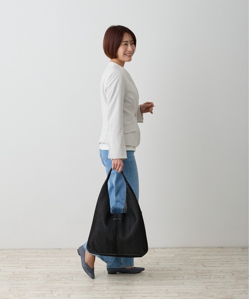 ROOTOTE(ルートート)の「LT.RND.グリンプス.ニット-A(トートバッグ・レディース・ベージュ/ブラック/ブルー・FREE)」の13枚目の写真