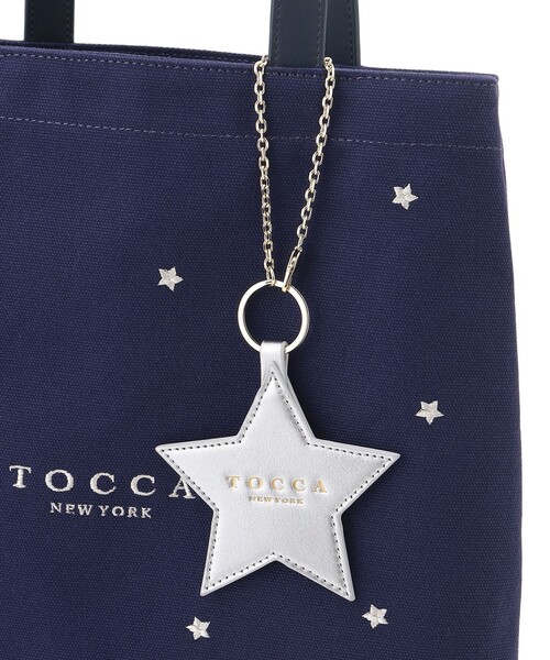 TOCCA(トッカ)の「LUCKY TWINKLE CANVASTOTE キャンバストートバッグ(トートバッグ・レディース・ブラック系/ライトグレー系/レッド系/ネイビー系/アイボリー系・F)」の19枚目の写真