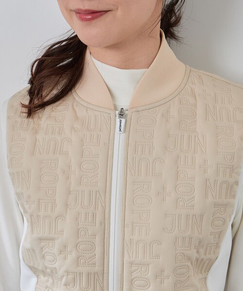 JUN&ROPE'(ジュンアンドロペ)の「ピンソニック中綿ベスト/防風・撥水//Oggi掲載(ブルゾン・レディース・ベージュ/ホワイト/ブラック・L/S/M)」の20枚目の写真