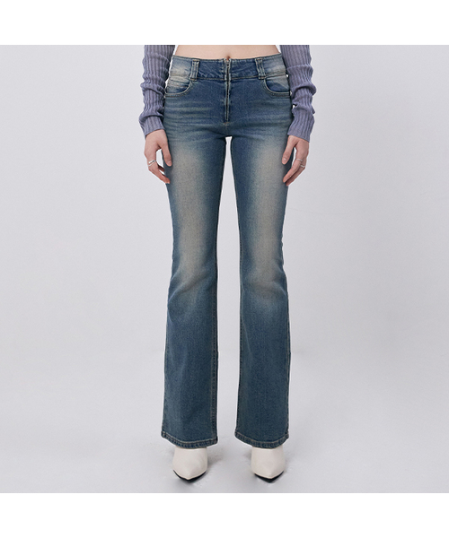 WOOALONG(ウアロン)の「Western washed boots-cut denim pants - BLUE(デニムパンツ・レディース・ブルー・SMALL/MEDIUM)」の1枚目の写真