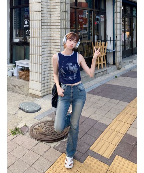 WOOALONG(ウアロン)の「Western washed boots-cut denim pants - BLUE(デニムパンツ・レディース・ブルー・SMALL/MEDIUM)」の14枚目の写真