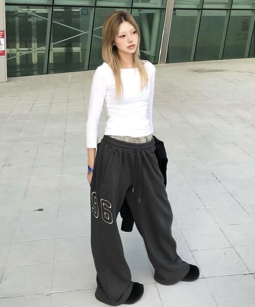 ROCKCAKE(ロックケーキ)の「Check Layered 96 Wide 2way Jogger - Charcoal(スウェットパンツ・レディース・その他・X-SMALL/SMALL)」の10枚目の写真