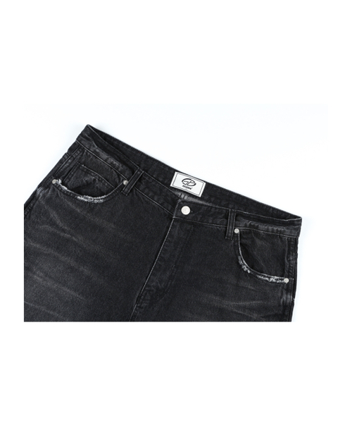 GUBIN（グビン）の「シアウォッシングフレアジーンズ - ブラックデニム（デニムパンツ・レディース・その他・SMALL/MEDIUM/LARGE）」の3枚目の写真