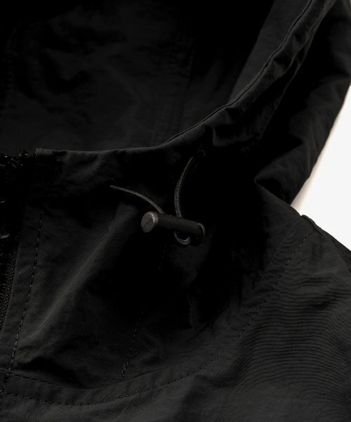 TOFFEE（トフィー）の「ライトウェイトウィンドジャンパー（BLACK）（ナイロンジャケット・メンズ・その他・LARGE/MEDIUM/X-LARGE）」の4枚目の写真