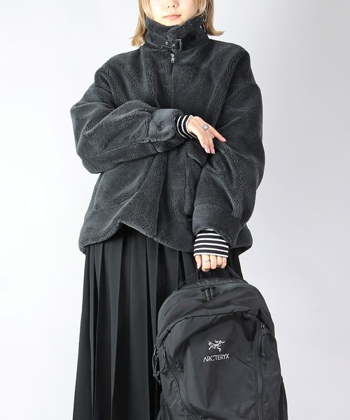and it_（アンドイット）の「テディベアボアジップアップブルゾン（ブルゾン・レディース・チャコール/ブラウン/ブラック・M）」の10枚目の写真