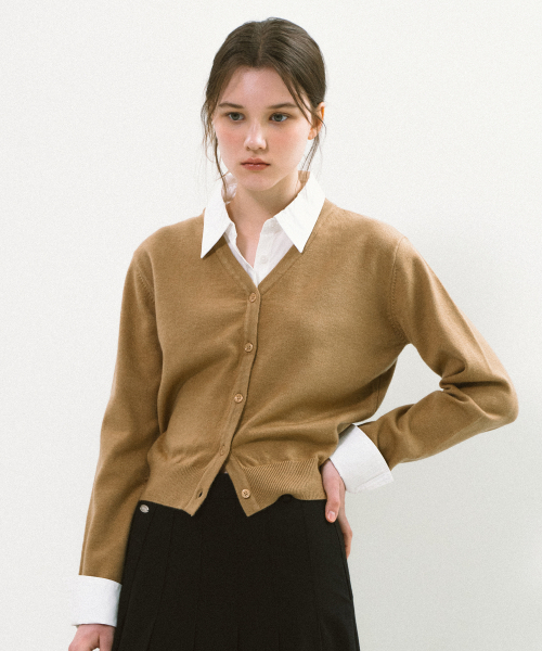 YUPPE(ヨッペ)の「SHIRT COLLAR CARDIGAN_BEIGE(カーディガン/ボレロ・レディース・その他・FREE)」の3枚目の写真