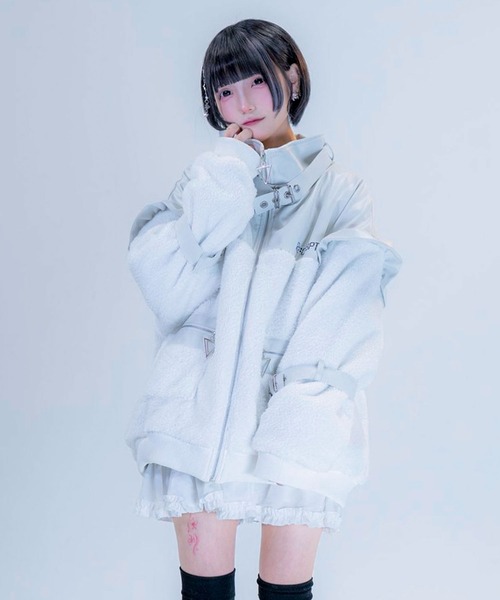 Re:CRYPT(リクリプト)の「ベルトPU切り替えフェイクファージャケット / フェイクファーブルゾン ボアコート ワンポイント(ブルゾン・レディース・ホワイト/ブラック・F)」の12枚目の写真