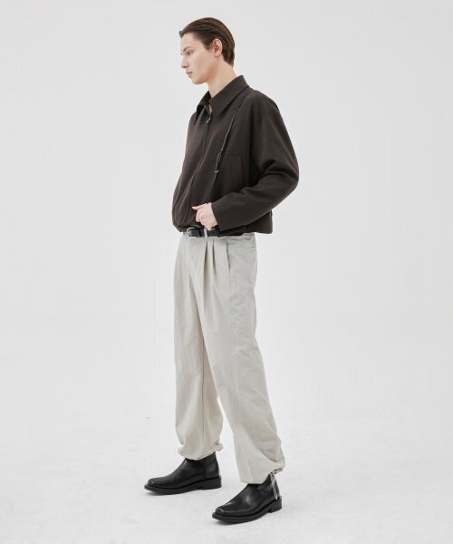 MUILL(ミュール)の「カーブドストリングナイロンパンツ(グレイジー)(スウェットパンツ・メンズ・その他・MEDIUM/LARGE)」の2枚目の写真