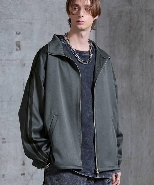 SERACE（セラス）の「【SERACE】Loose drape side cord track jacket / ルーズドレープサイドコードトラックジャケット（ブルゾン・メンズ・ホワイト/チャコールグレー/ブラック・S/L/M）」の3枚目の写真