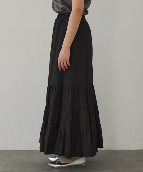 abahouse mavie（アバハウスマヴィ）の「【ペチ付き】ティアードスカート/春服/夏服/マキシ/レイヤード（スカート・レディース・チャコールグレー/ホワイト・フリー）」の5枚目の写真