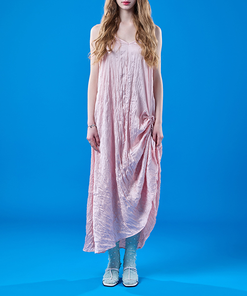 KOLEAT（コレット）の「レイヤードクーリングシフォンマモンシャーリングストラップロングワンピース[BABY_PINK]（ワンピース・レディース・その他・FREE）」の2枚目の写真