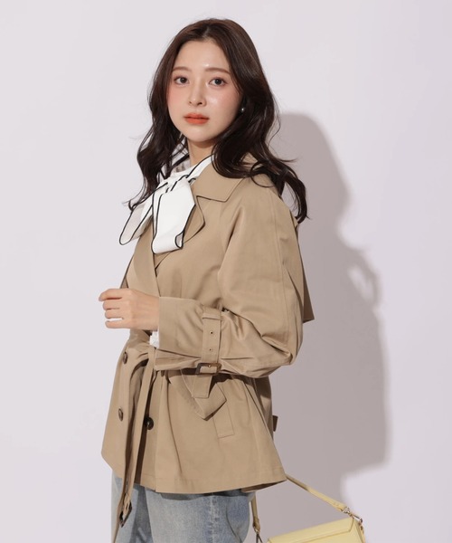 Apuweiser-riche（アプワイザーリッシェ）の「ショートトレンチコート（ダウンジャケット/コート・レディース・ベージュ系その他/ブラウン/キャメル・2/1）」の20枚目の写真