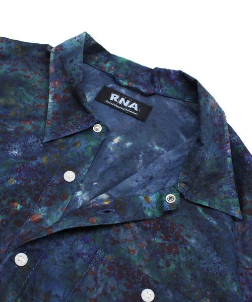 RNA（アールエヌエー）の「B2944 オーバーダイフラワールーズシャツ（シャツ/ブラウス・レディース・パープル/ブルー/レッド・MEDIUM）」の17枚目の写真