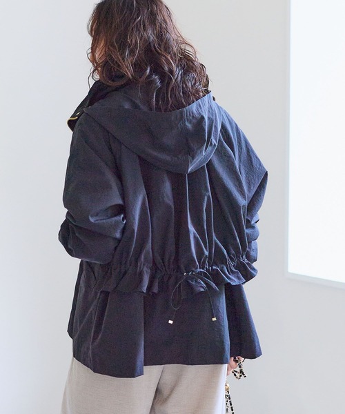 Elura（エルーラ）の「大人リュクスマンパ/656400（マウンテンパーカー・レディース・ブラック/アイボリー/キャメル・FREE）」の6枚目の写真