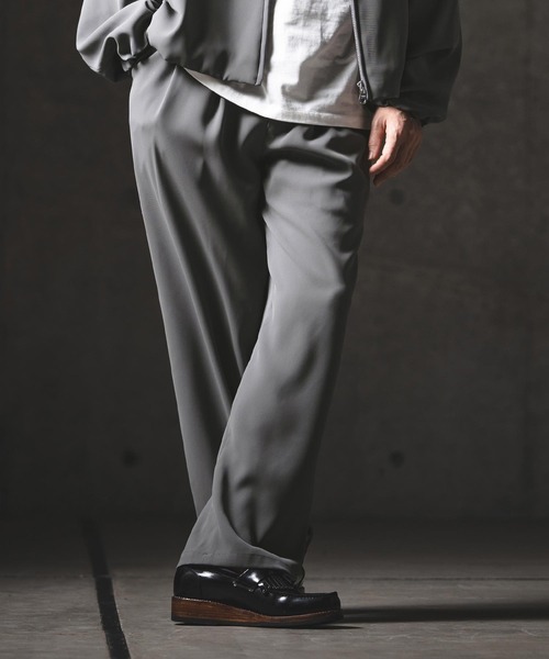 GLIMCLAP（グリムクラップ）の「mp14551-Relaxed Straight Trousers ワイドストレートパンツ(201-016-gls-cg)（その他パンツ・メンズ・ブラック/ベージュ/チャコール・L/M/S）」の11枚目の写真