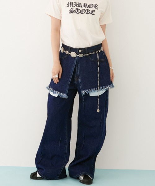 MIRROR STOKE（ミラーストーク）の「【ZOZO限定／追加】LAYERED TUCK DENIM PANTS/レイヤードタックデニムパンツ（デニムパンツ・レディース・ネイビー/サックスブルー・MEDIUM/LARGE）」の2枚目の写真