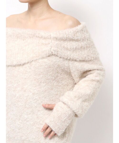 EMODA（エモダ）の「TUCK OFF SHOULDER KNIT（ニット/セーター・レディース・アイボリー/ブラック/グレー・FREE）」の15枚目の写真