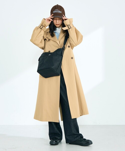 fredy emue(フレディエミュ)の「FRレザーワンショルバッグ(ショルダーバッグ・レディース・ブラック/アイボリー・FREE)」の10枚目の写真