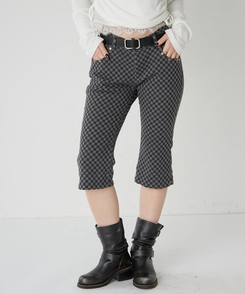 WHO'S WHO gallery（フーズフーギャラリー）の「ストレッチスタッズカプリパンツ（その他パンツ・レディース・ブラウン/ブラック/チャコールグレー・FREE）」の9枚目の写真