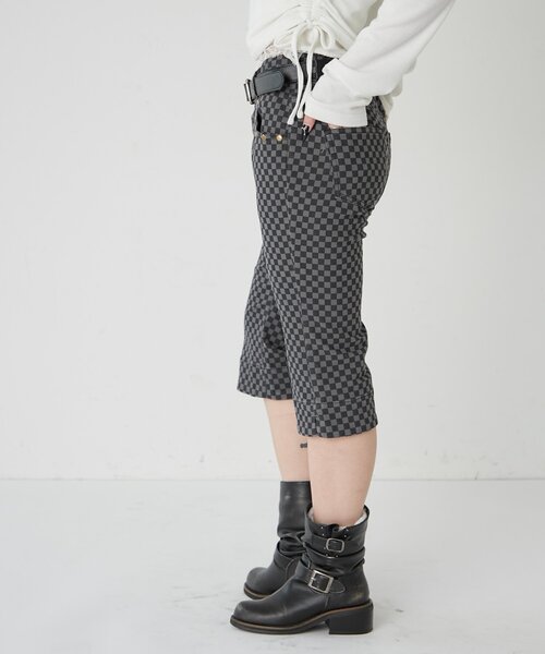 WHO'S WHO gallery（フーズフーギャラリー）の「ストレッチスタッズカプリパンツ（その他パンツ・レディース・ブラウン/ブラック/チャコールグレー・FREE）」の11枚目の写真