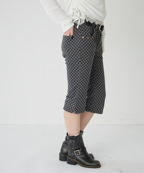 WHO'S WHO gallery（フーズフーギャラリー）の「ストレッチスタッズカプリパンツ（その他パンツ・レディース・ブラウン/ブラック/チャコールグレー・FREE）」の12枚目の写真