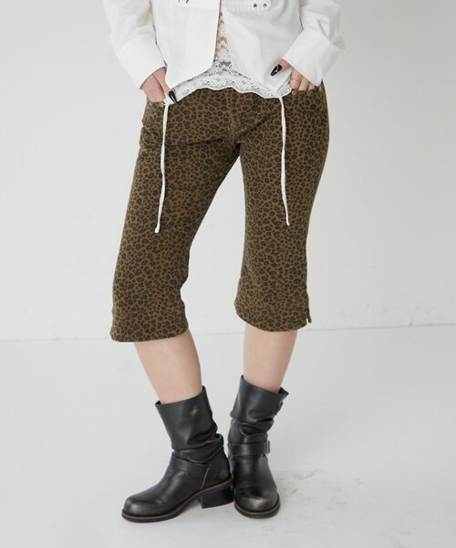 WHO'S WHO gallery（フーズフーギャラリー）の「ストレッチスタッズカプリパンツ（その他パンツ・レディース・ブラウン/ブラック/チャコールグレー・FREE）」の15枚目の写真