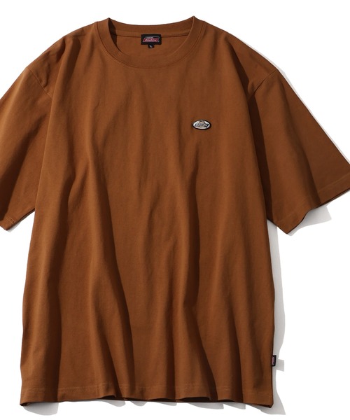 Dickies（ディッキーズ）の「【GENUINE DICKIES/ジェニュインディッキーズ】ワンポイント ミニ 刺繍 ワッペン クルーネック 半袖 Tシャツ（Tシャツ/カットソー・メンズ・ダークグリーン/ホワイト/ブラウン/ブラック・M/L/XL）」の3枚目の写真