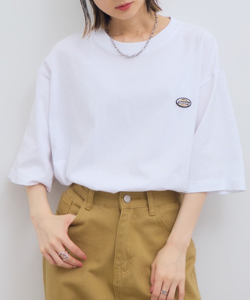 Dickies（ディッキーズ）の「【GENUINE DICKIES/ジェニュインディッキーズ】ワンポイント ミニ 刺繍 ワッペン クルーネック 半袖 Tシャツ（Tシャツ/カットソー・メンズ・ダークグリーン/ホワイト/ブラウン/ブラック・M/L/XL）」の6枚目の写真