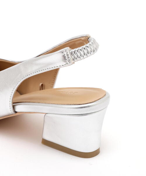 FREE'S MART（フリーズマート）の「バックスリングパンプス（パンプス・レディース・ブラック/シルバー/ベージュ・MEDIUM/SMALL）」の9枚目の写真