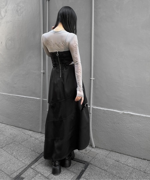 LVEU.（ラブユ.）の「【LVEU.】Re: タトゥーシアートップス / トップス カットソー シアー タトゥー ロゴ 羽根 プリント ベージュ グレー モード（Tシャツ/カットソー・レディース・ベージュ/グレー・FREE）」の9枚目の写真