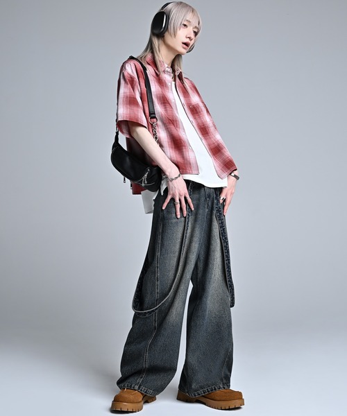 ADRER(アドラー)の「Cropped Regular Collar Short Sleeve Shirt / クロップド レギュラーカラー ショートスリーブシャツ(シャツ/ブラウス・メンズ・ホワイト/ライトブルー/ブラック/ブラック系1/ホワイト系1/ブラック系2/レッド系1・XS/S/M/L)」の14枚目の写真