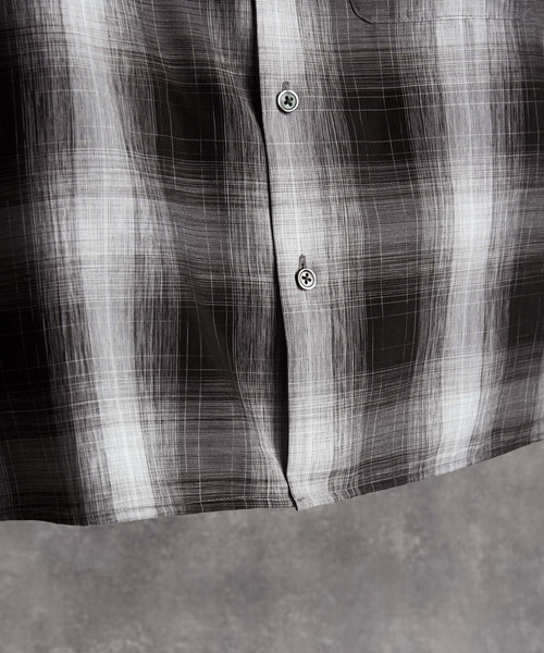 ADRER(アドラー)の「Cropped Regular Collar Short Sleeve Shirt / クロップド レギュラーカラー ショートスリーブシャツ(シャツ/ブラウス・メンズ・ホワイト/ライトブルー/ブラック/ブラック系1/ホワイト系1/ブラック系2/レッド系1・XS/S/M/L)」の12枚目の写真