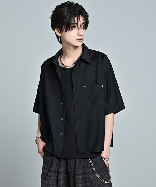 ADRER(アドラー)の「Cropped Regular Collar Short Sleeve Shirt / クロップド レギュラーカラー ショートスリーブシャツ(シャツ/ブラウス・メンズ・ホワイト/ライトブルー/ブラック・XS/S/M/L)」の4枚目の写真
