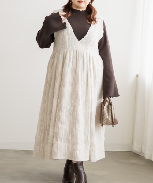 CLETTE（クレット）の「CLETTEオリジナルシアーストライプVネックワンピース（ワンピース・レディース・ブルー/ブラック/アイボリー・4L/3L/LL）」の4枚目の写真